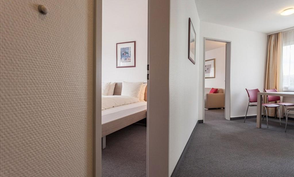 Ema House Serviced Apartments Aussersihl Zurich Exterior photo