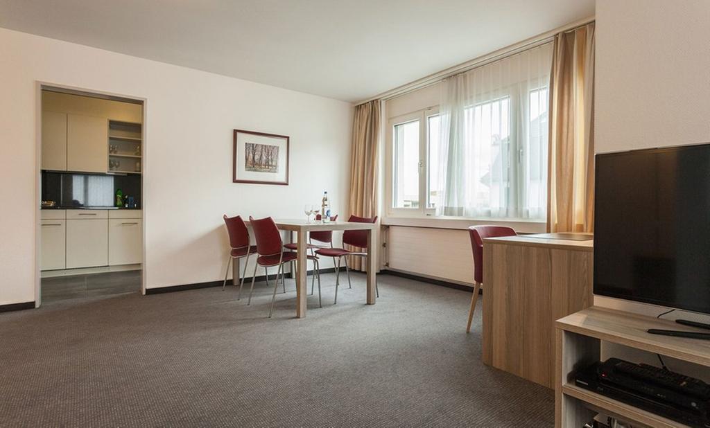 Ema House Serviced Apartments Aussersihl Zurich Exterior photo